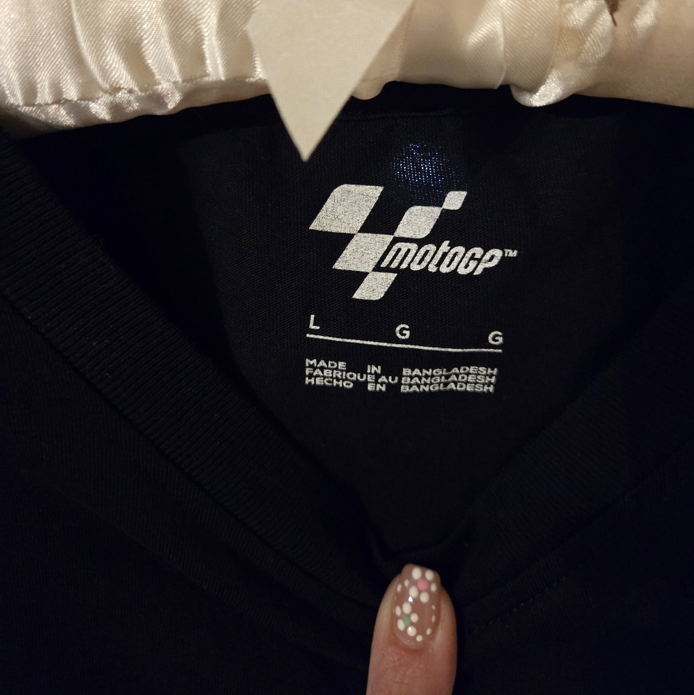 Shirt - Picture 2 of 3